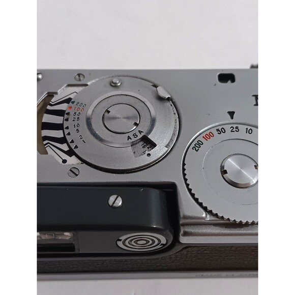 Vintage Mamiya 16 Automatic Camera & Case- turns on - Picture 4 of 11